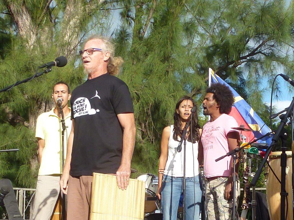 Danyel Waro artiste maloya reunionnais en concert international
