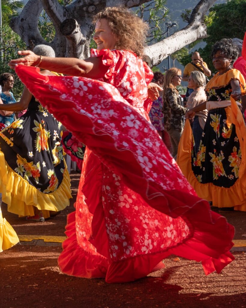 Musicien réunionnais jouant du maloya patrimoine immatériel de l UNESCO à La Réunion